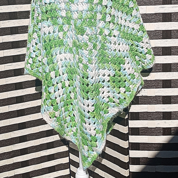 Crochet Long Triangular Pullover Knee-lenght Poncho Wrap Women One Size Fits All - Picture 5 of 7